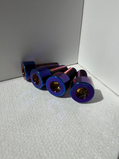 Emoto Subframe Bolts